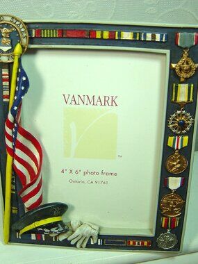 Vanmark patriotic American Heroes US Air Force photo frame for 4"x6" photo